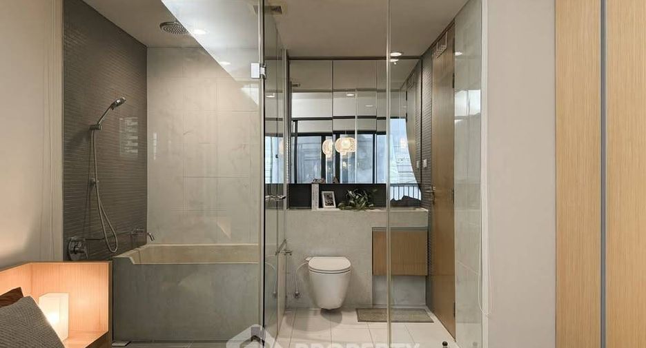 For rent 1 bed condo in Watthana, Bangkok