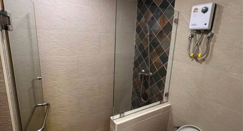 Haus zur Miete mit 3 Zimmer in Bang Lamung, Chonburi