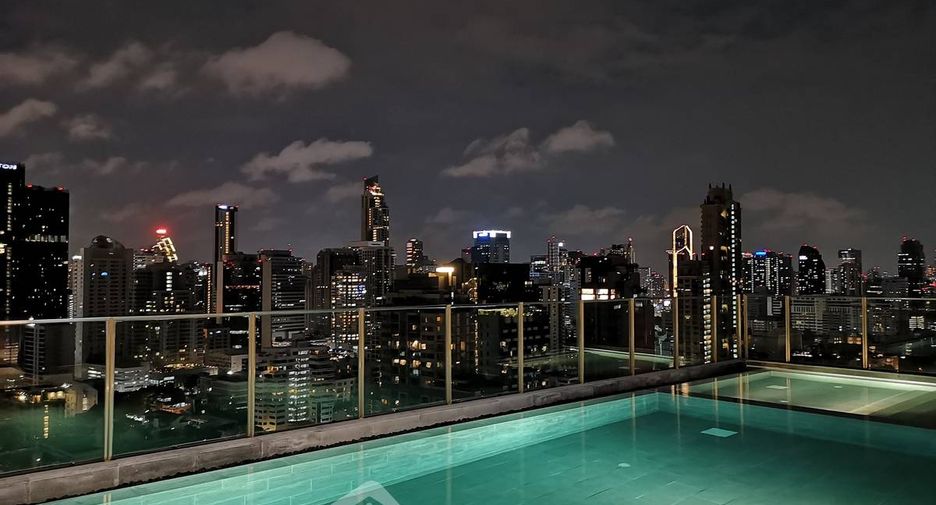 Condo en alquiler de 1 habitaciones en Watthana, Bangkok
