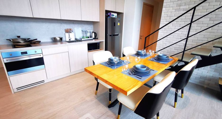 For rent 2 bedrooms condo in Sathon, Bangkok