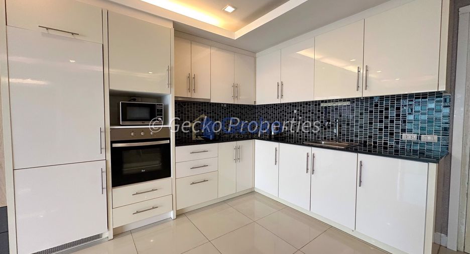 Condo en venta de 2 habitaciones en Bang Lamung, Chonburi