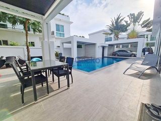 For sale 5 bedrooms house in Bang Lamung, Chonburi