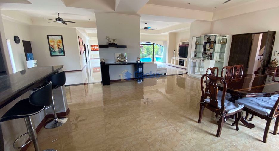 Casa en alquiler y en venta de 6 habitaciones en Bang Lamung, Chonburi