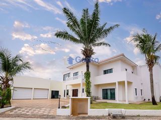 Casa en alquiler y en venta de 6 habitaciones en Bang Lamung, Chonburi