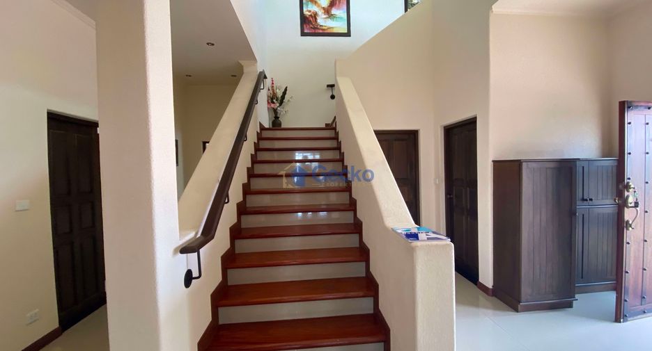 Casa en alquiler y en venta de 6 habitaciones en Bang Lamung, Chonburi