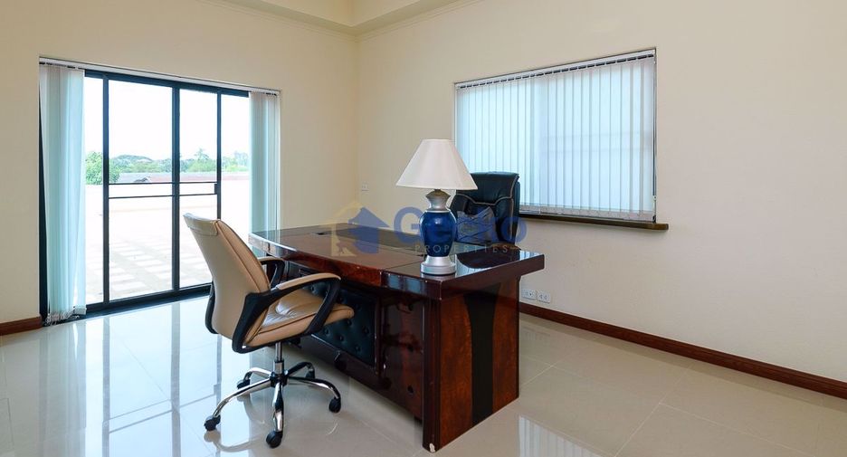 Casa en alquiler y en venta de 6 habitaciones en Bang Lamung, Chonburi
