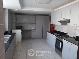 出租 3 卧室 公寓 在 Khlong Toei, 曼谷