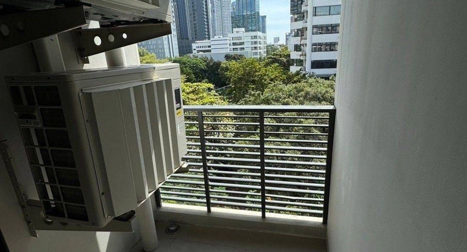 For rent 1 bed condo in Watthana, Bangkok