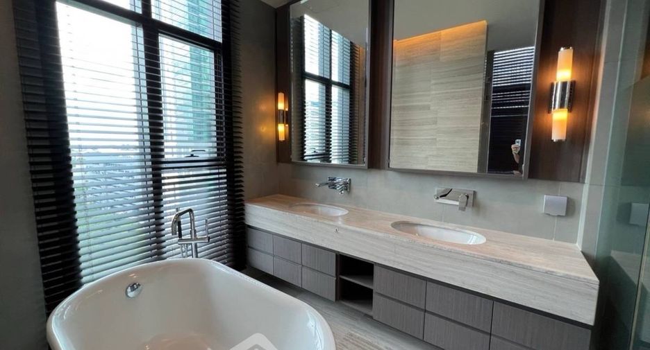 For rent 2 ベッドルーム condo in Sathon, Bangkok