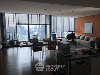 出租 4 卧室 公寓 在 Khlong Toei, 曼谷
