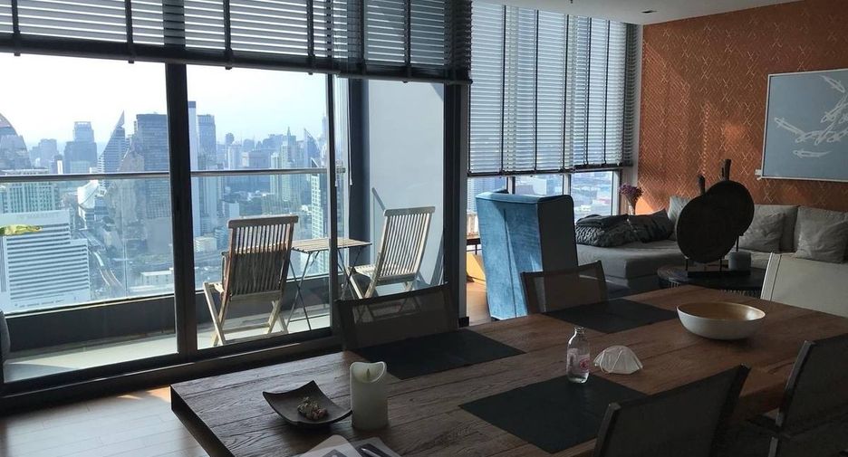 For rent 4 bedrooms condo in Khlong Toei, Bangkok