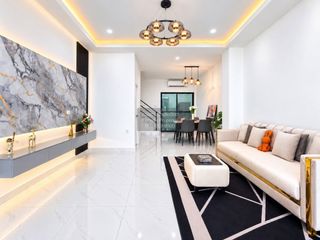 Casa adosada en alquiler de 1 habitaciones en Bang Lamung, Chonburi