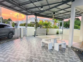 Haus zur Miete mit 2 Zimmer in Mueang Phuket, Phuket