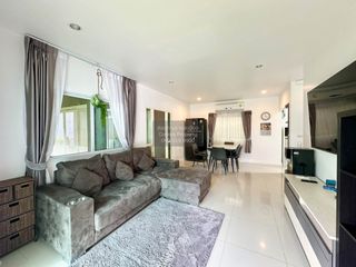 Haus zur Miete mit 5 Zimmer in Mueang Phuket, Phuket