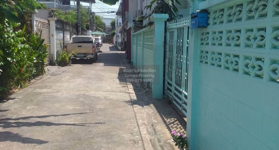 For rent 2 ベッドルーム house in Thon Buri, Bangkok
