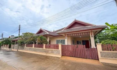Casa en alquiler de 4 habitaciones en Bang Lamung, Chonburi