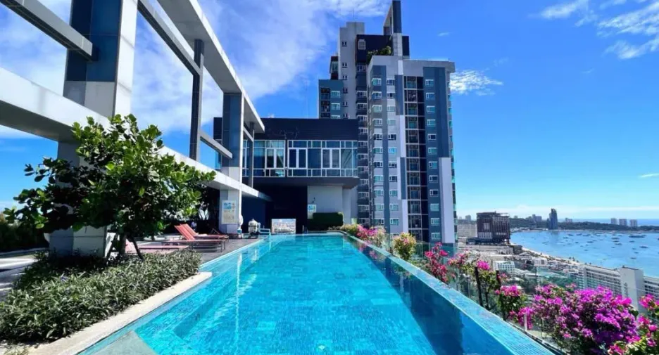 For rent 2 bedrooms condo in Bang Lamung, Chonburi
