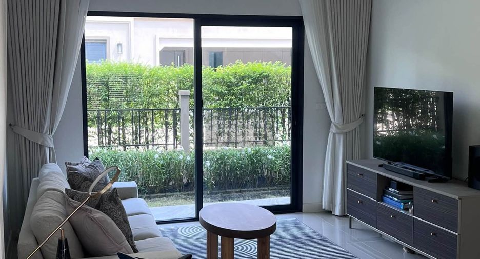 Haus zur Miete mit 4 Zimmer in Saphan Sung, Bangkok