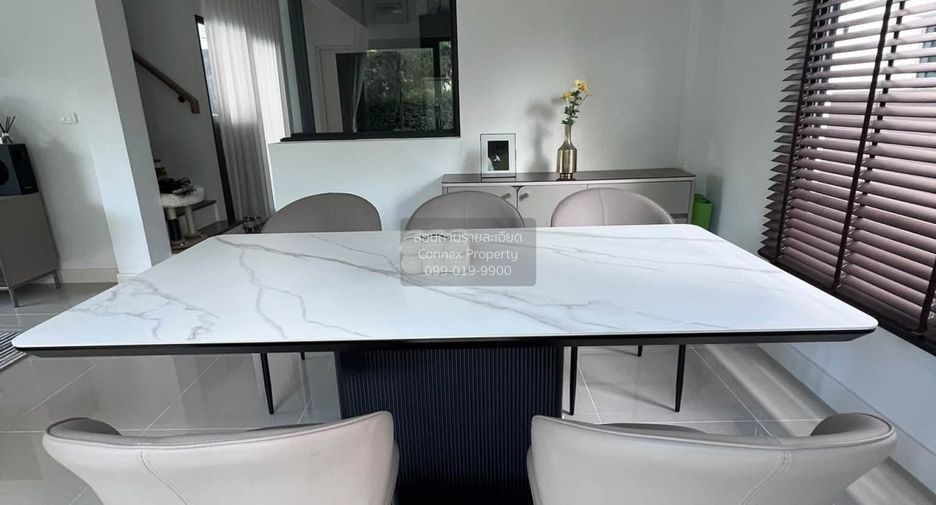 Haus zur Miete mit 4 Zimmer in Saphan Sung, Bangkok