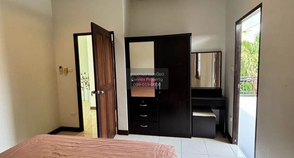 Haus zur Miete mit 4 Zimmer in Mueang Phuket, Phuket