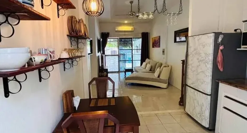 Haus zur Miete mit 2 Zimmer in Bang Lamung, Chonburi