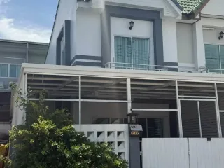 出售 2 卧室 联排别墅 在 Bang Lamung, Chon Buri