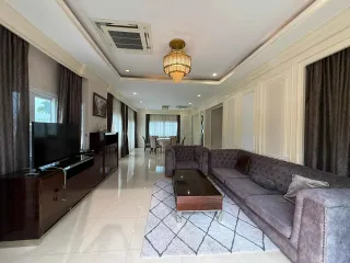 出租 4 卧室 独立屋 在 Sattahip, Chon Buri