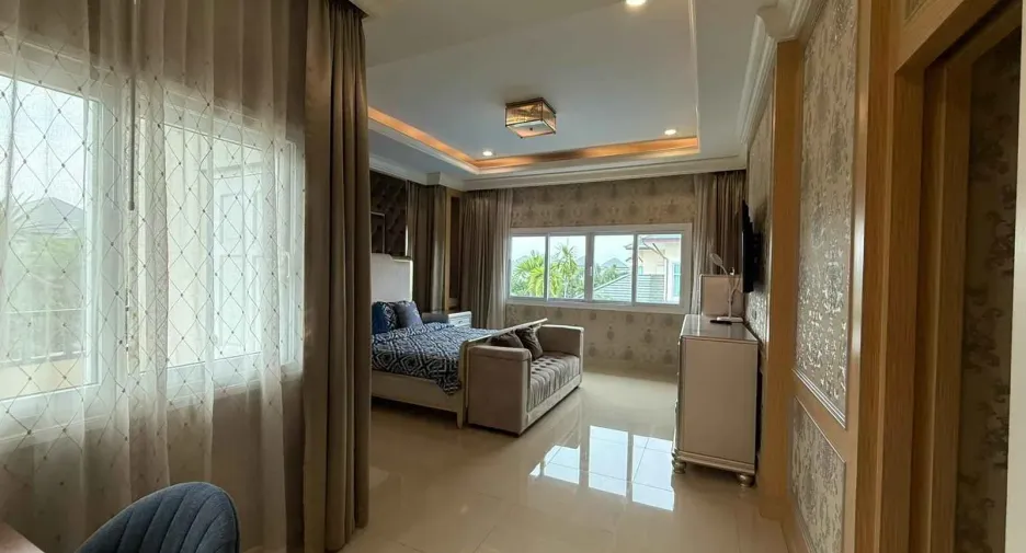 出租 4 卧室 独立屋 在 Sattahip, Chon Buri
