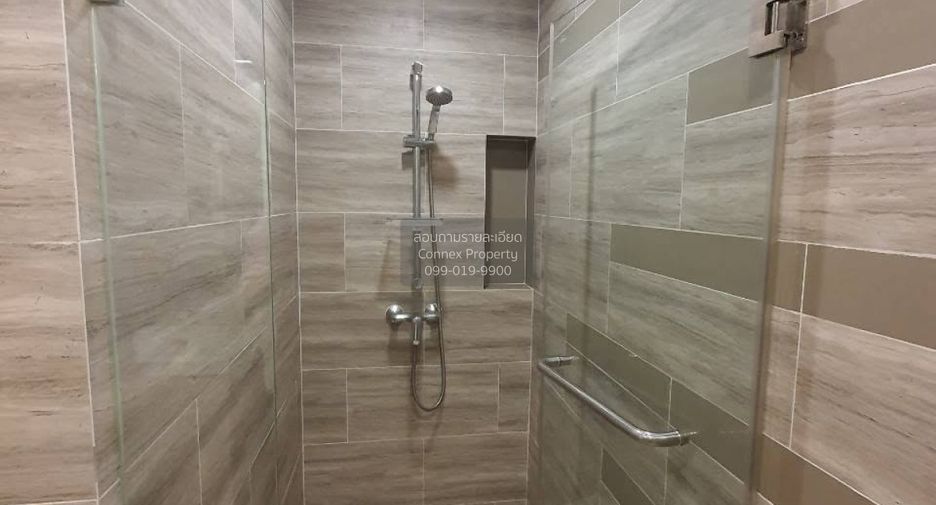 Condo en alquiler de 2 habitaciones en Huai Khwang, Bangkok