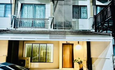 Casa adosada en alquiler de 3 habitaciones en Kathu, Phuket