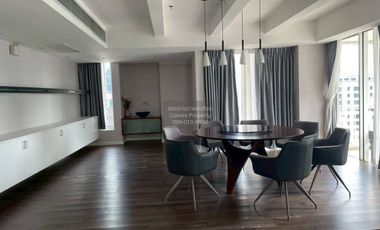 For rent 3 bedrooms condo in Pathum Wan, Bangkok