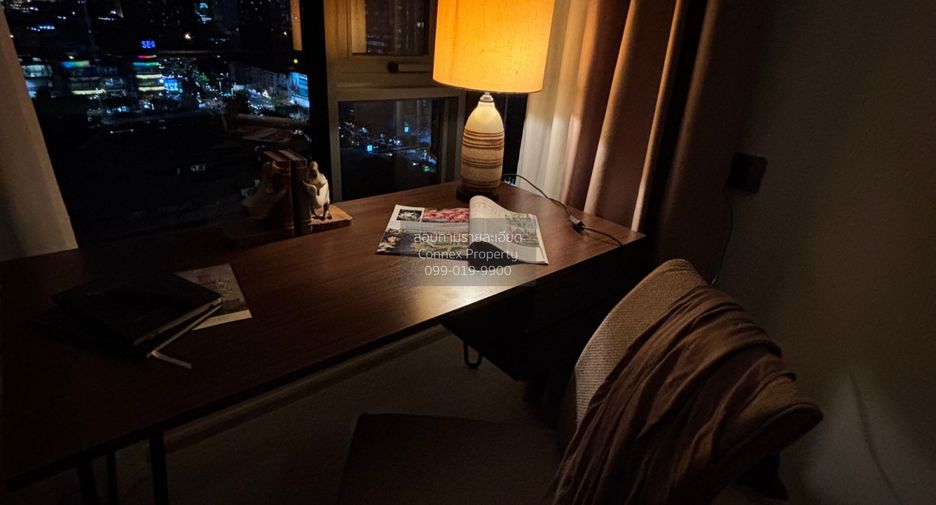 Condo en alquiler de 1 habitaciones en Khlong San, Bangkok