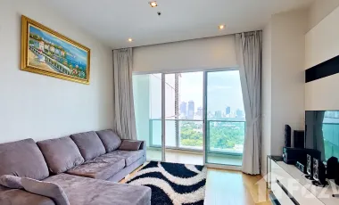 For sale 3 bedrooms condo in Khlong Toei, Bangkok