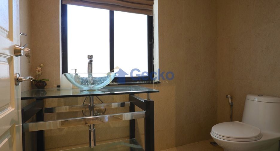 For rent 3 bedrooms house in Jomtien, Pattaya