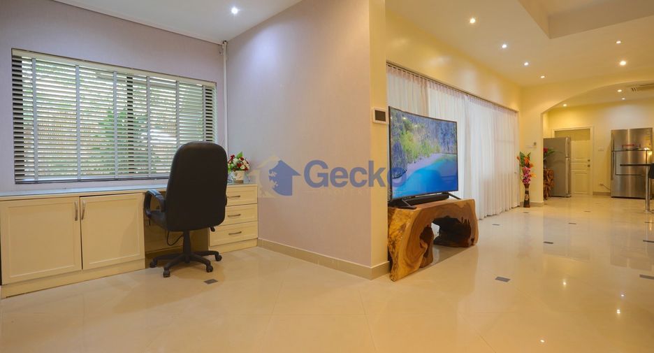 For rent 3 bedrooms house in Jomtien, Pattaya
