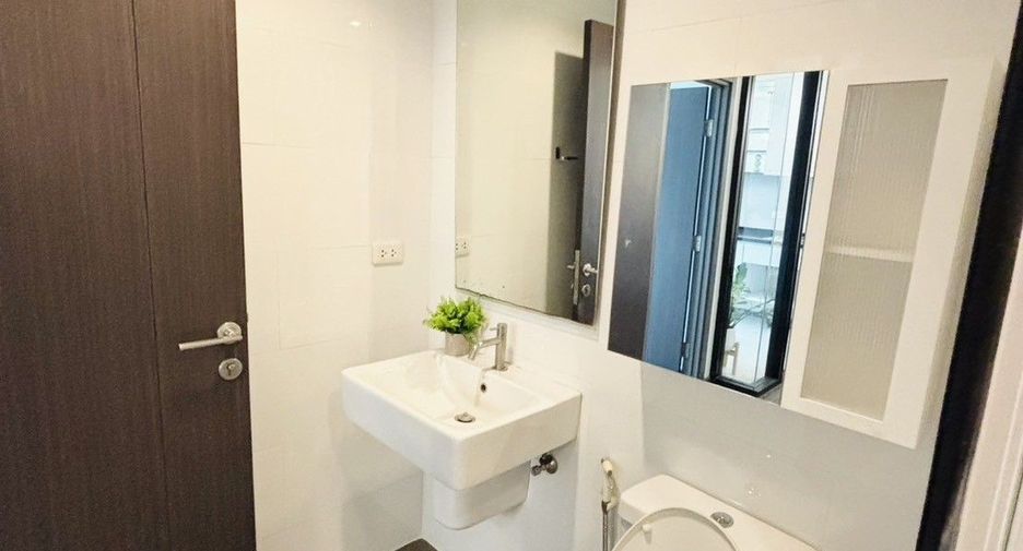 À louer 1 chambre condo à Watthana, Bangkok