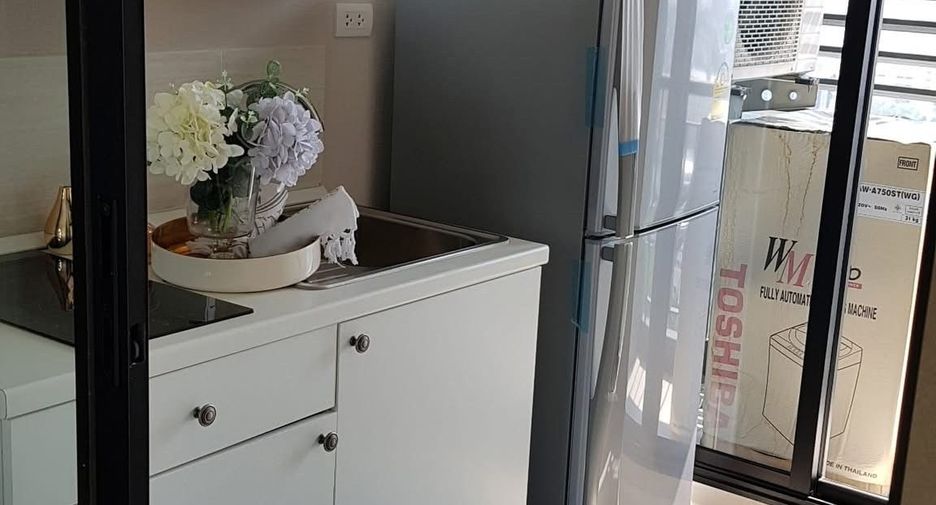 Apartamento en alquiler de 2 habitaciones en Mueang Samut Prakan, Samut Prakan