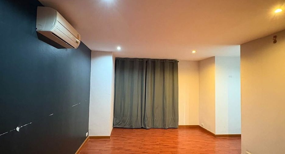 For sale 2 bedrooms condo in Bang Phli, Samut Prakan