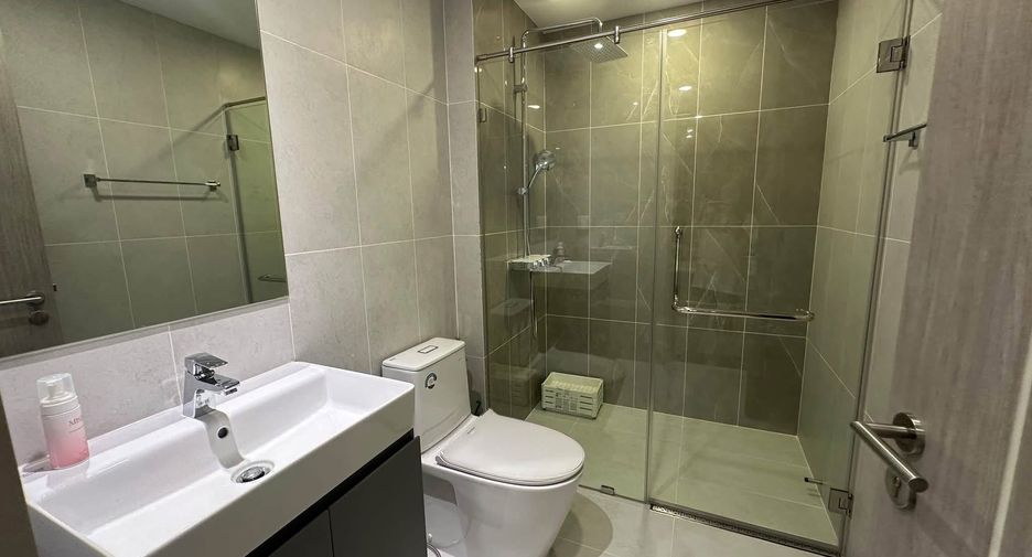 For rent 1 bed condo in Bang Rak, Bangkok