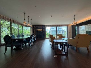 Condo en alquiler de 3 habitaciones en Yan Nawa, Bangkok