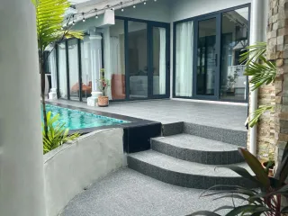 Villa en alquiler de 5 habitaciones en Bang Lamung, Chonburi