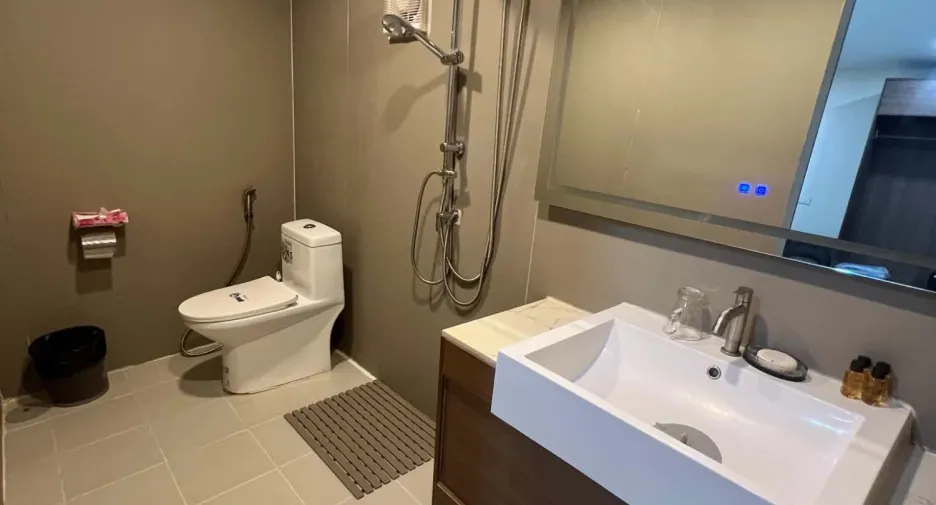Villa en alquiler de 5 habitaciones en Jomtien, Pattaya