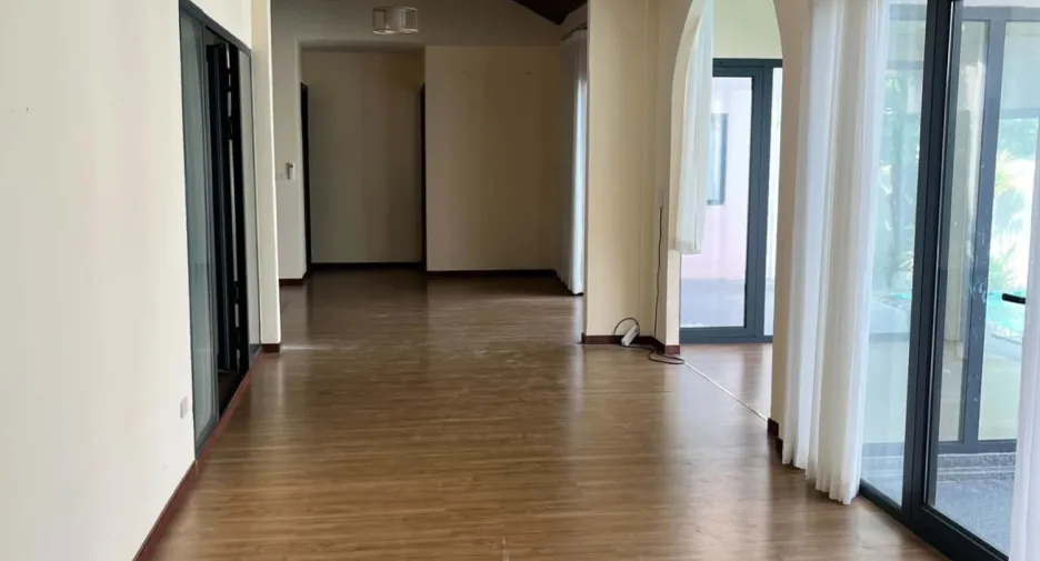 Villa en alquiler de 5 habitaciones en Jomtien, Pattaya