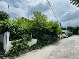 Haus zum Kauf mit 4 Zimmer in Bang Lamung, Chonburi