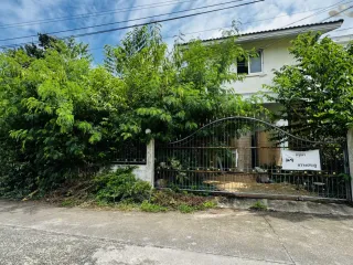 Haus zum Kauf mit 4 Zimmer in Bang Lamung, Chonburi