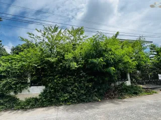 Haus zum Kauf mit 4 Zimmer in Bang Lamung, Chonburi