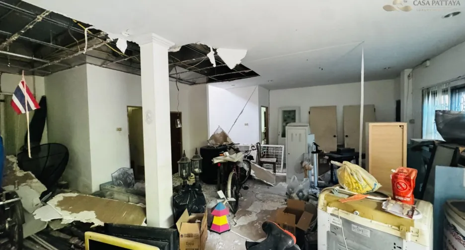 Haus zum Kauf mit 4 Zimmer in Bang Lamung, Chonburi