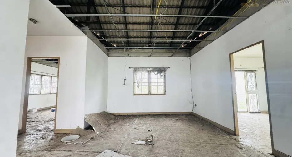 Haus zum Kauf mit 4 Zimmer in Bang Lamung, Chonburi