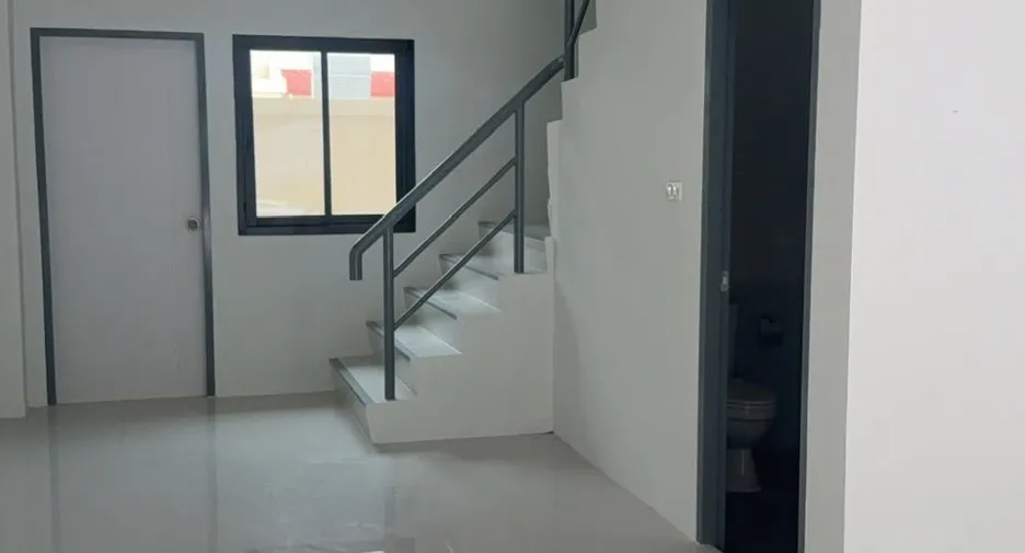 出租 4 卧室 商业空间 在 Bang Lamung, Chon Buri