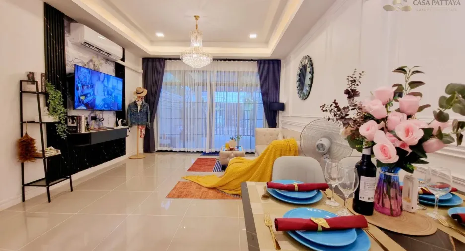 For sale 3 bedrooms townhouse in Bang Lamung, Chonburi